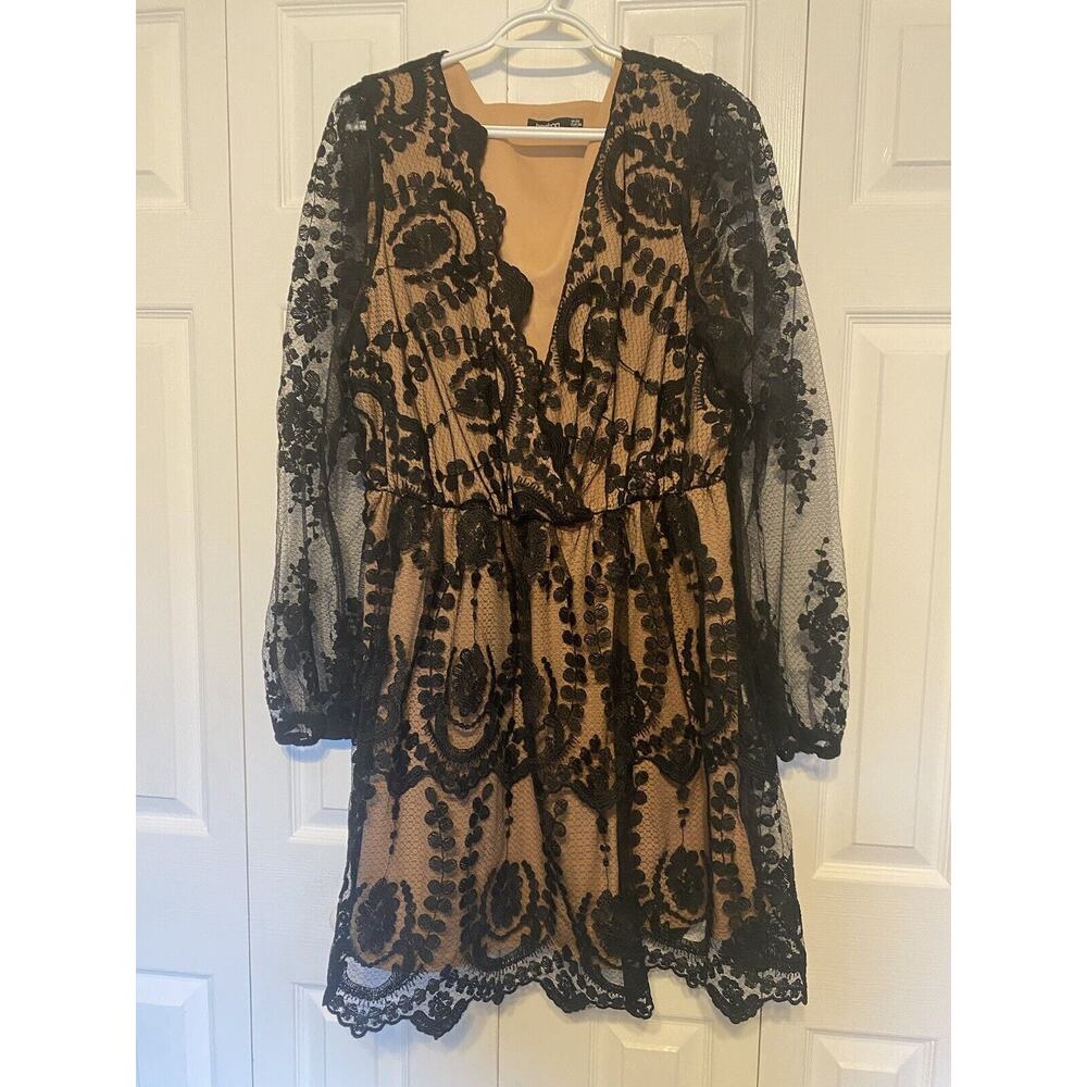 Stunning Boohoo Fully Lined Long Sleeve Black Lace Dress Size 18 V-neck Holiday